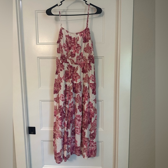 Old Navy Dresses & Skirts - Old Navy Pink and White Floral Dress
